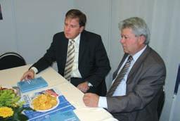 číslo 7 8/2008, strana 16/240 14. MEZINÁRODNÍ VODOHOSPODÁŘSKÁ VÝSTAVA VODOVODY KANALIZACE 2008 Jiří Hruška Brno je zlatá loď/na výstavu VODKA choď, tak by se dala parafrázovat písnička Ivana Mládka.