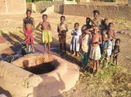 číslo 7 8/2008, strana 39/263 VÝSTAVBA VODOVODNÍHO SYSTÉMU MĚSTA TOMA (BURKINA FASO), PROJEKT ZAHRANIČNÍ ROZVOJOVÉ SPOLUPRÁCE ČR 2004 2007 Petr Chaloupka Příspěvek zazněl na Mezinárodní konferenci