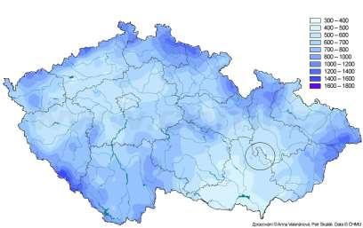 Mapa 26 - Roční úhrn srážek v roce 2014 (mm) Zdroj dat: ČHMÚ Mapa 27 - Odchylka průměrné roční teploty vzduchu v roce 2014 od normálu 1961-1990