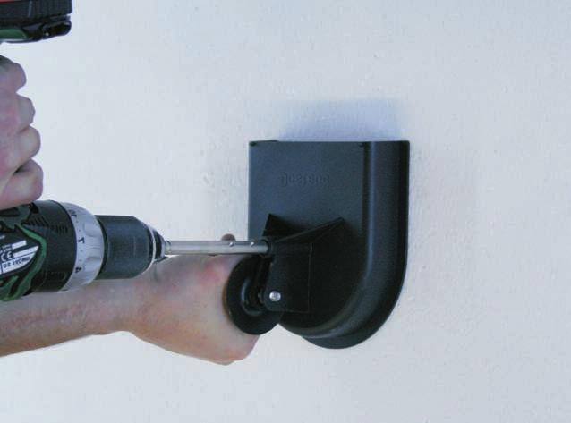 Univerzální montážní deska UMP -LU-Z Universal fixation plate UMP -LU-Z 6.009 S příslušnými nástroji odstraňte zbytkový EPS a vyčistěte otvor od nečistot.