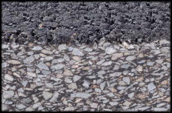 1.2. Asfaltové směsi s CRmB Přidáním pryžového granulátu do zahřátého tekutého pojiva se z pojiva stane řídká kaše, která zlepší své vlastnosti, a tím zlepší i vlastnosti asfaltové směsi z ní