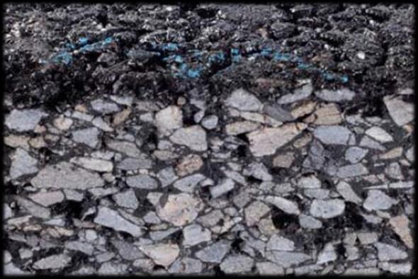nízkoteplotními vlastnostmi [8]. Obr. 6 Asfaltová směs SMA [8] 1.2.3. PA asfaltový koberec drenážní Tloušťka této vrstvy se provádí od 25 mm do 35 mm.