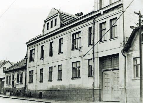 5 6 7 8 9 10 11 Dobroslav Dobroslava Norbert Iveta Slavoj Medard Stanislava Anabela Vyhlazení obce