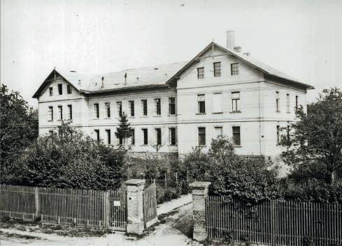 Antonín Hrůza, likérka a výroba ovocných šťáv,