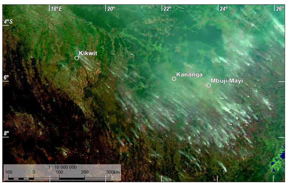 činností. V mlze a mracích se nacházejí kapalné aerosoly (vodní mikrokapky) i aerosoly pevné (ledové krystalky). Další pevné aerosoly jsou obsaženy v prachu a kouři.