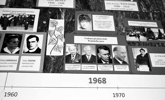 Doma se mohl spolehnout jen na malý kroužek příznivců, kteří pod vedením Edvarda Beneše vytvořili tajnou organizaci, kterou nazvali Maffie. Doma v Čechách Masaryk nechával svou rodinu.