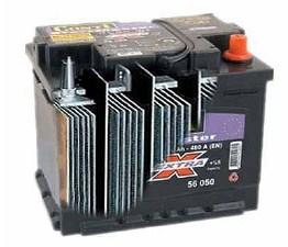 Nezřídka se uplatňuje jako akumulační prvek solárních systémů či větrných elektráren. Pro již zmíněné aplikace se daný typ akumulátoru mírně liší.