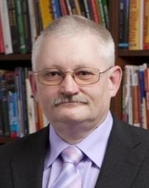 O autorovi Miloš Toman V roce 2003, kdy už jsem měl za sebou více jak desetiletou praxi podnikání v maloobchodě a ve službách, jsem napsal knihu Intuitivní marketing.