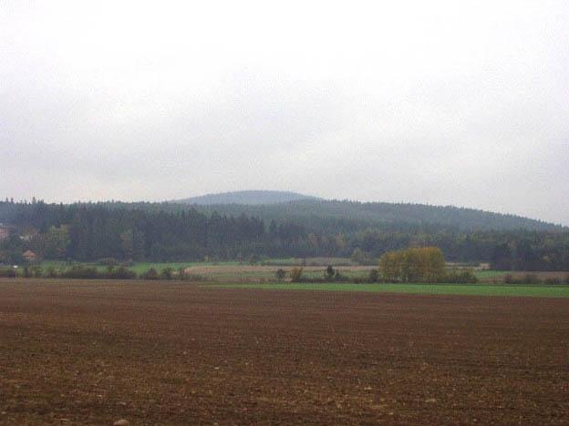 vrcholu Plešivce (střední Čech na tzv.