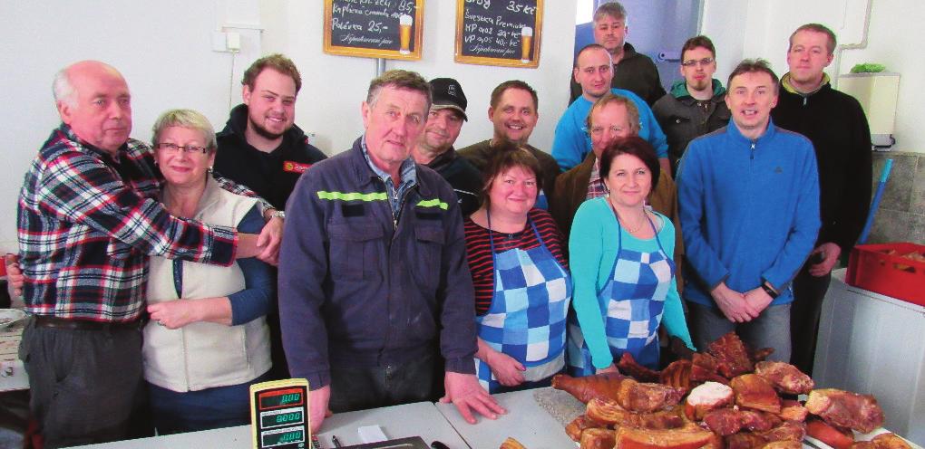 17 Duben 2018 AKTUALITY ze života Čkyně Šunky od čkyňských hasičů si koupilo asi 200 lidí Velice úspěšnou akcí byly tradiční šunkové hody, které zorganizovali čkyňští hasiči.