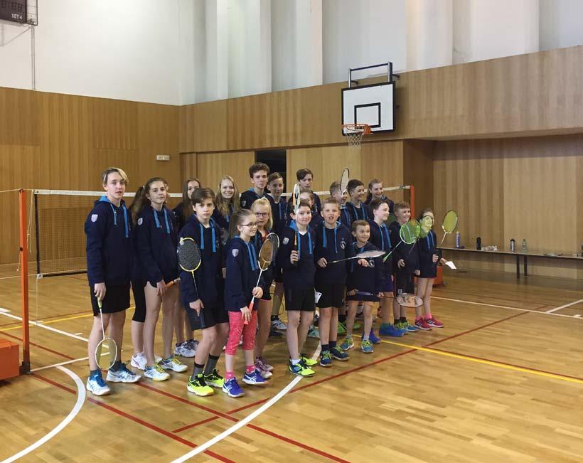 BADMINTON www.badminton-most.cz Badmintonový klub TJ Baník Most z. s. Badmintonový klub TJ Baník Most byl založen v roce 1965.