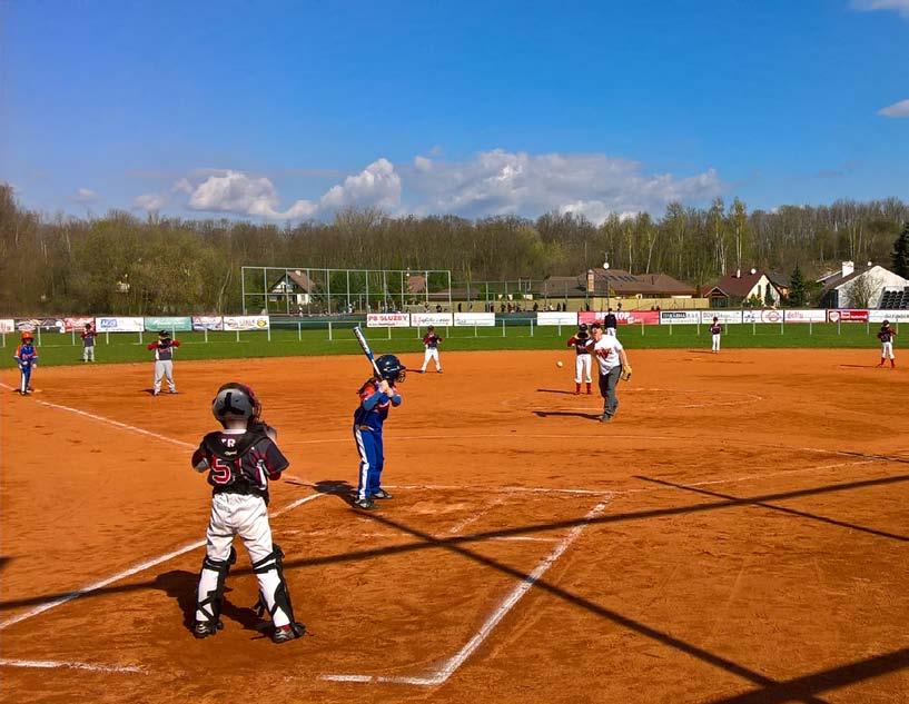 SOFTBALL CLUB PAINBUSTERS MOST, z. s. Softball club Painbusters založila v roce 1989 při TJ OÚNZ Most skupina nadšenců z řad lékařů mostecké nemocnice.