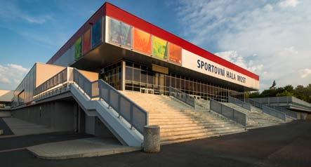 SPORTOVIŠTĚ plochy, průměrná hloubka činí 3,5 4 m. Stavba vodní nádrže byla zahájena v polovině 80. let a v roce 1992 se začala napouštět vodou z nechranického přivaděče.