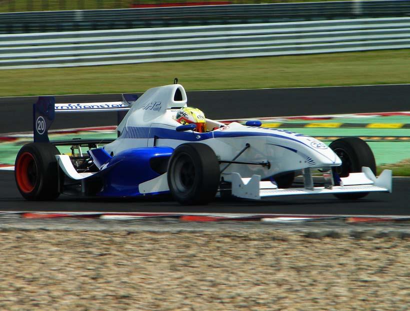 5AUTO - MOTO www.hkc-racing.com HKC Akademie motorsportu, z. s.