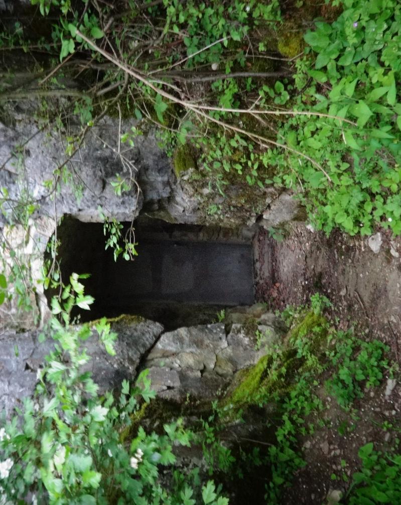 Obrázek 13: Závrt č.