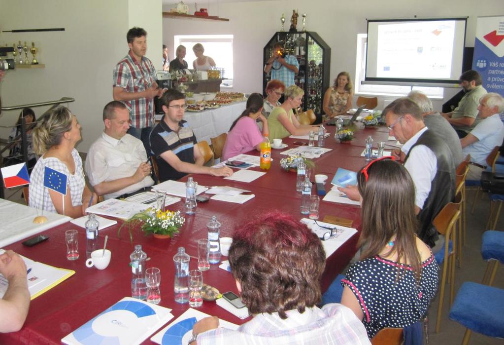 Obr. 7 Fotografie z regionálních setkání 2016 Obec Mladé Buky Konference Příležitosti pro obce a města Dne 19.