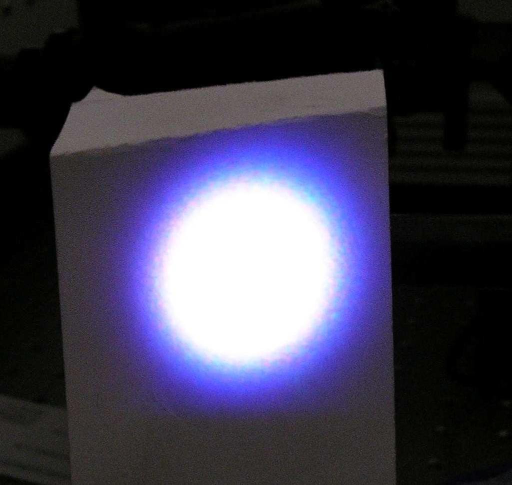 energie laserových pulsů byla