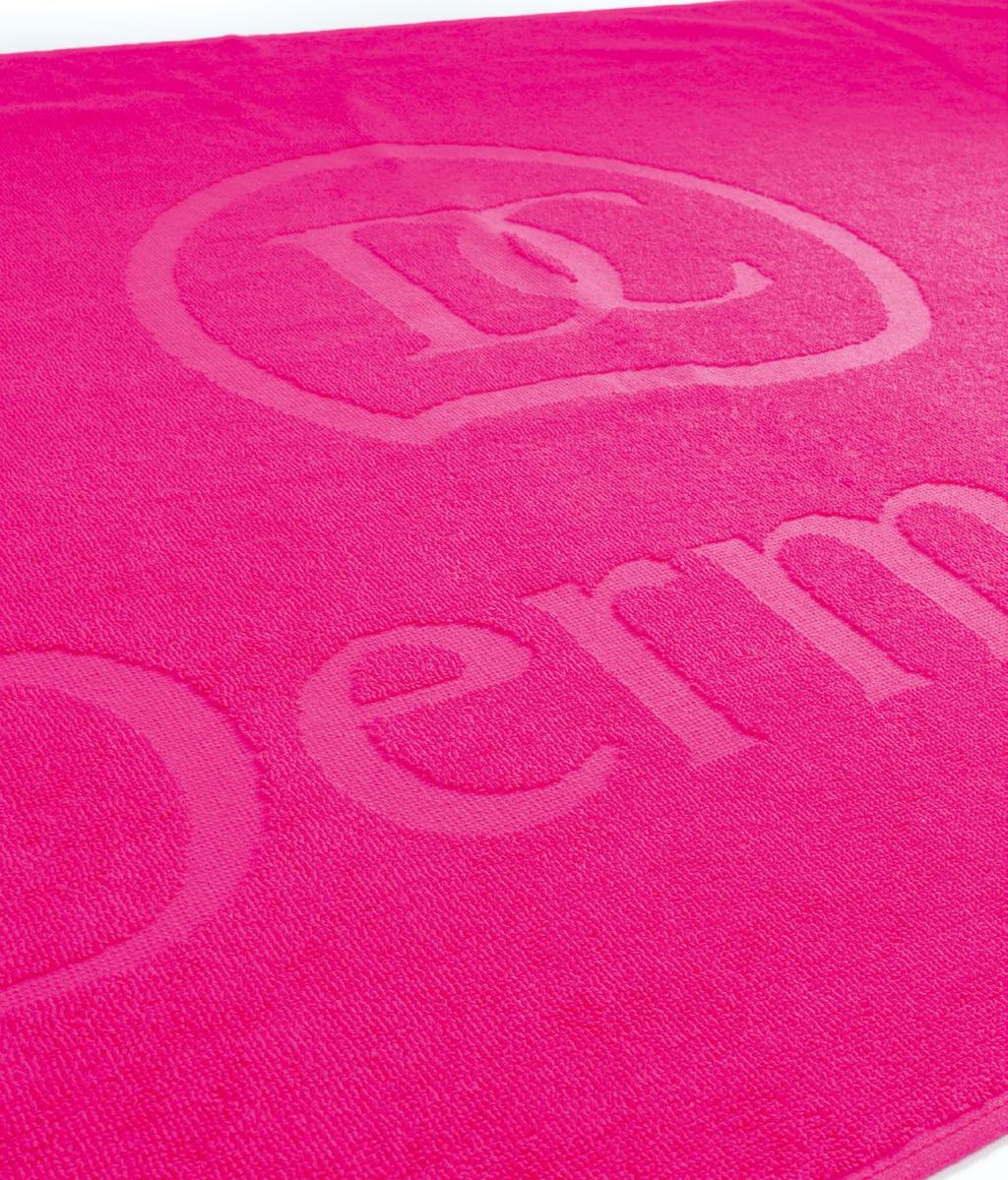 TAILOR MADE PRODUCTION 42 TAILOR MADE PRODUCTION Decentní zpracování