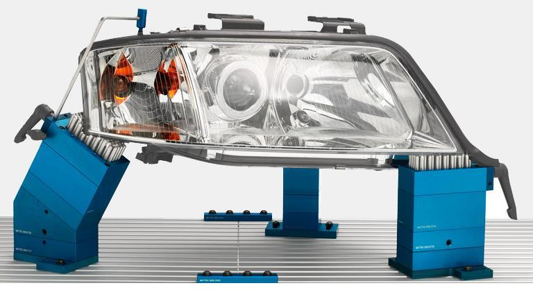 4.1.3 MATRIX Gmbh Analýza použití vybraných upínacích systémů pro měření na CMM MATRIX Všechny moduly Matrix jsou vyrobeny z vysoce kvalitních hliníkových slitin s ochranným anodickým nátěrem.