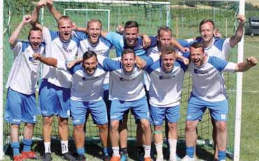 MILUJEME SPORT KULTURA SPOLEČNOST navštivte stále více oblíbenější Číslo 28 Ročník 22 internetové stránky KLAVÍRNÍ HANÁ CUP Naleznete uvnitř 15012810072 PRO FC PIVO!