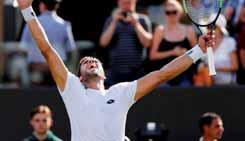 sport 31 Veselý se zase usmívá. Ve Wimbledonu jde do druhého týdne, stejně jako Plíšková LONDÝN, PROSTĚJOV Své životní maximum na třetím grandslamovém turnaji sezóny vyrovnal Jiří Veselý.