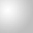 I PREV / NEXT Skok na předchozí nebo další kapitolu/ skladbu. J P +/ V režimu TV tuneru volí další/předchozí předvolbu. V režimu VCR nastavuje sledování stopy (tracking).