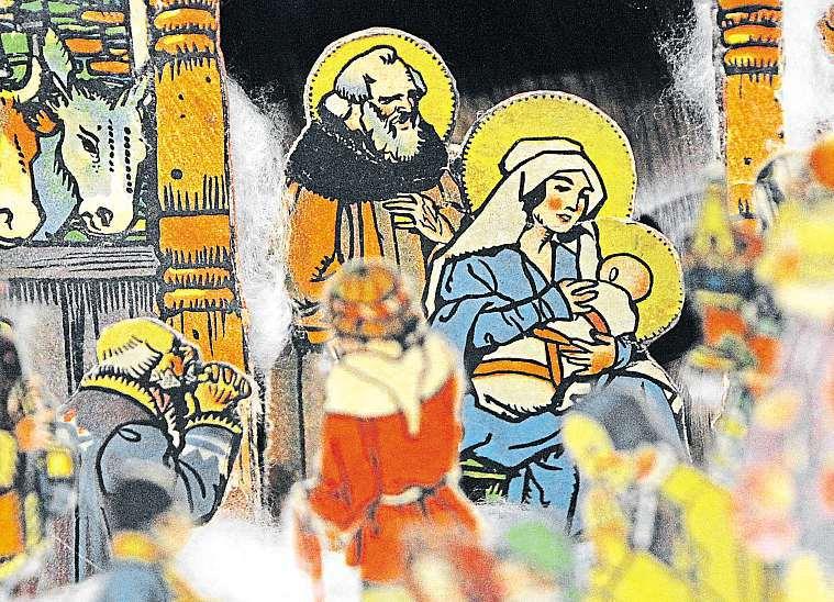 století, dále například betlémy zklatovského muzea az Muzea Jindřichova Hradce.