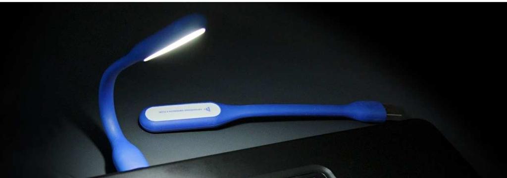 Silikonová flexibilní lampička se skládá z USB konektoru, ohebného krku pro dokonalé nasměrování osvětlení a
