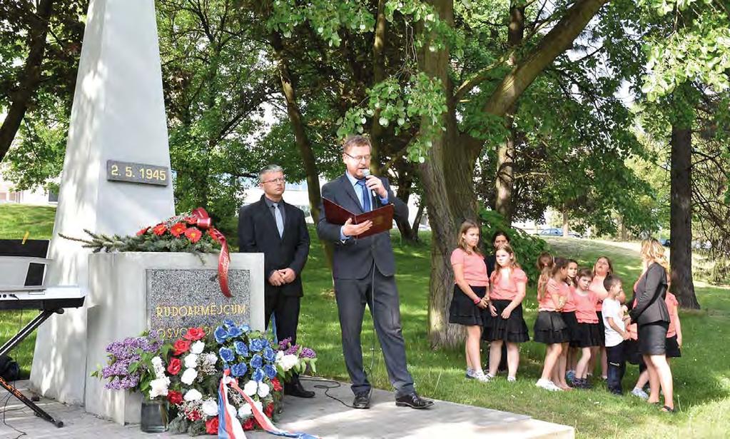 schůze Rady města Petřvaldu se konala 12. dubna 2018 RM rozhodla o zřízení věcných břemen na pozemcích města. o uzavření smluv o právu provést stavbu Kanalizace Podlesí na pozemcích v k. ú.