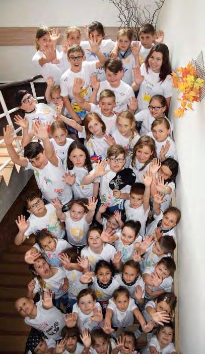 cz/pro-obcany/ slavnostni-a-svatebni-obrady-/ Komise pro občanské záležitosti Michaelu Bartuskovou Daniela Svrčinu Marka Zavadzana Foto: Pavel Římánek Byli jsme blahopřát paní Žofii Ploticové, která