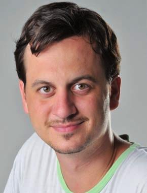 pûsobí jako asistent reïiséra. Hraje fotbal za Men íkovu jedenáctku. MoÏná jste vidûli dvoudíln televizní film z ostravské produkce Kobova garáï, hrál v nûm rockera Michala.