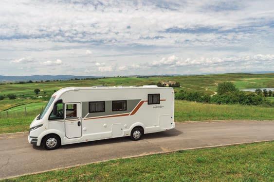 200) Sériová výroba (zvláštnosti modelu) 6 let záruka EXPS Evo, klimatizace, 2x airbag, rádio s ovládáním na