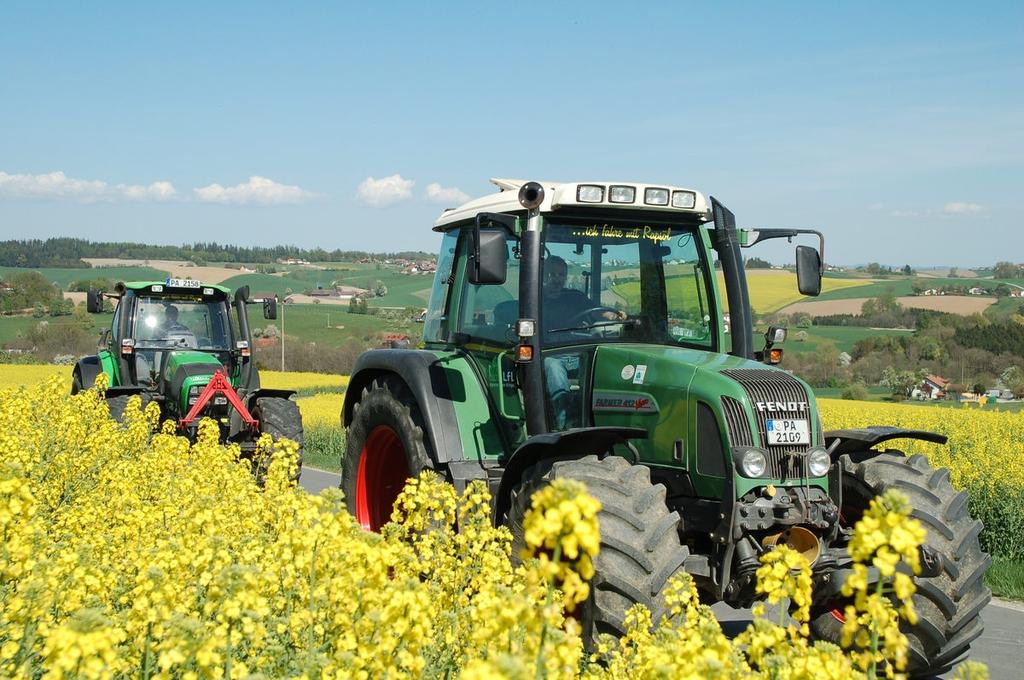 Table I: Data of monitored tractors Year Exhau Tractor type of st manu- stage John Deere 6210R Fendt 718 Vario John Deere 6630 John Deere 7830 New Holland T6080 Deutz-Fahr M 650 John Deere 6630 Fendt