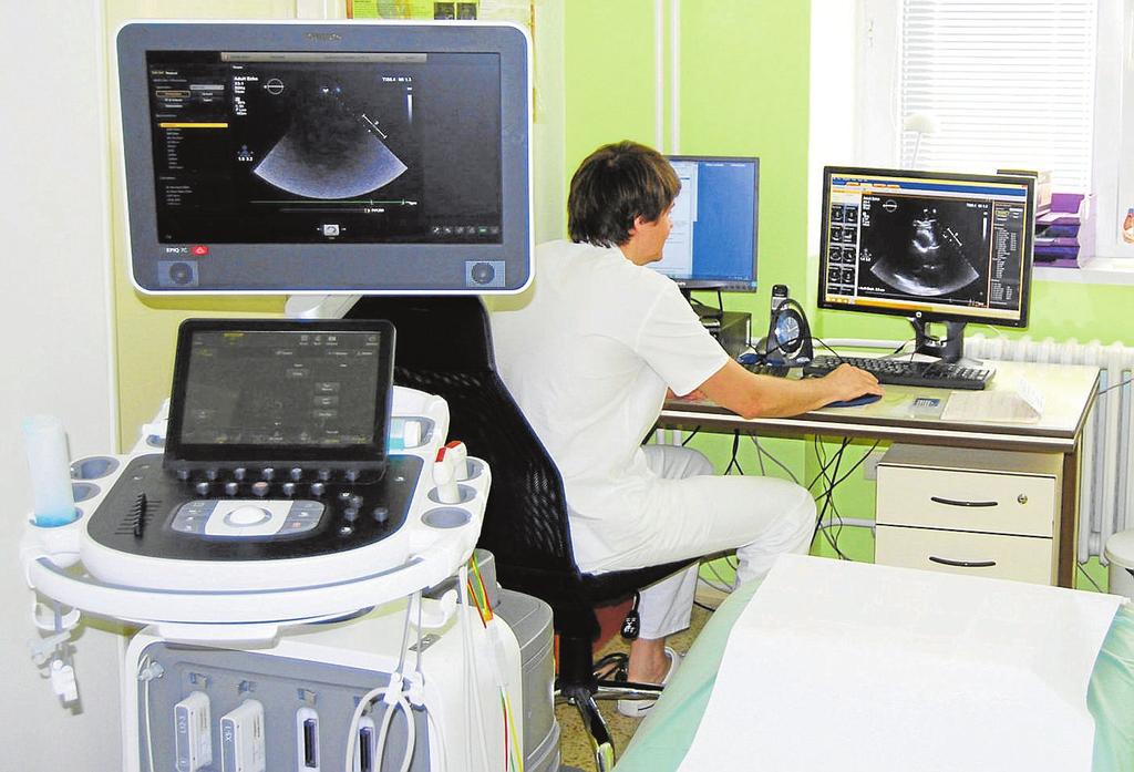 červen 2017 NAŠE NEMOCNICE 7 Nové přísroje přinášejí posun v diagnosice i léčbě na kardiologii Pardubické nemocnice Technické novinky přinášejí rychlejší a přesnější diagnosiku a s ím dřívější