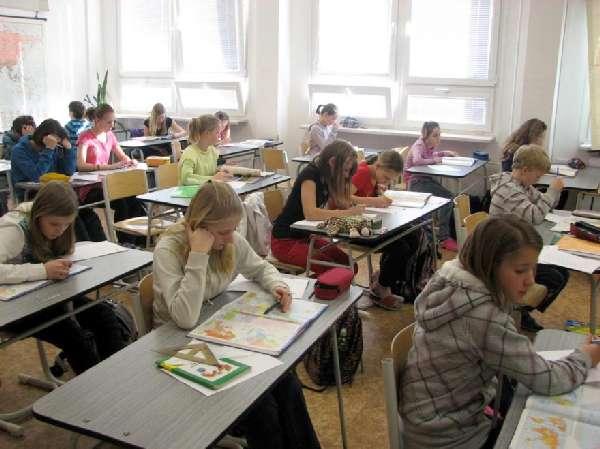 41 vzdělávacího plánu, který byl také průběžně vyhodnocován a upravován.