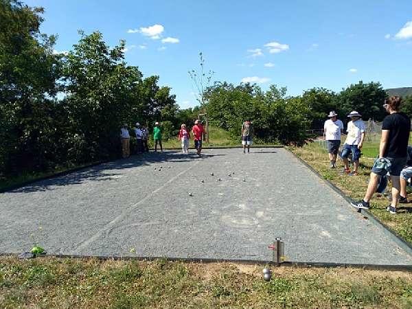 Turnaje OPÉRA byly pořádány ve dvou větvích : v jedné turnaje seriálu mistrovství Radotína v boulo/koulo, v druhé pak klasické turnaje v pétanque. Počet turnajů v seriálu 5.