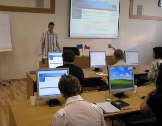 Vyplňování projektové žádosti ve webové aplikaci BENEFIT7 bylo dílčím tématem seminářů k jednotlivým výzvám.