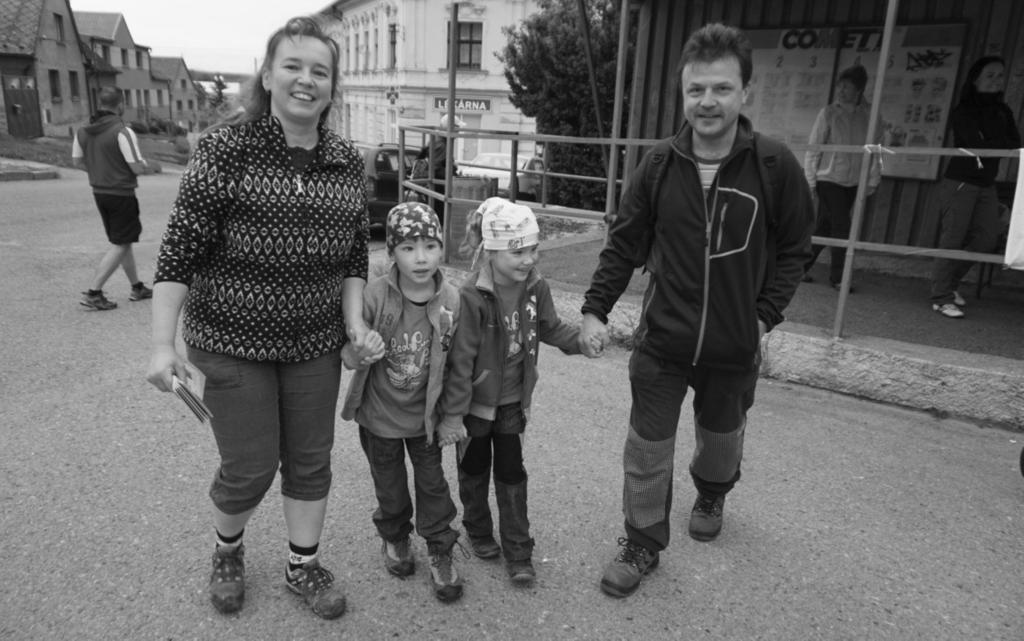 Tento měsíc nás čeká takový malý divadelní maraton, první víkend hrajeme v Pelhřimově a v Českých Budějovicích, 10.6. v Jistebnici na již tradičním festivalu Jistebnický guláš a 24.6. ve Vlašimi.
