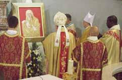 výročí zjevení Panny Marie ve Fatimě, ale také smutného 75. výročí vyhlazení Lidic nacisty. Svatý Otec František přijal poutníky z mnoha zemí ve středu 31. května.