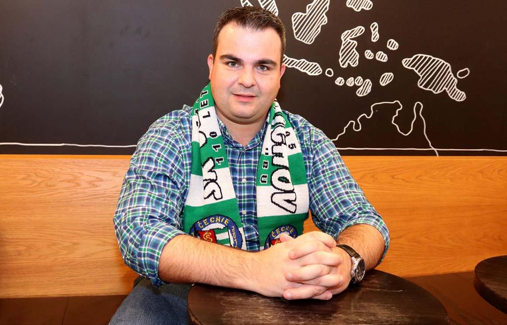 CIZINEC TEXT: ŠTĚPÁN ŠIMŮNEK FOTO: PAVEL JIŘÍK ST. TIKI-TAKA?