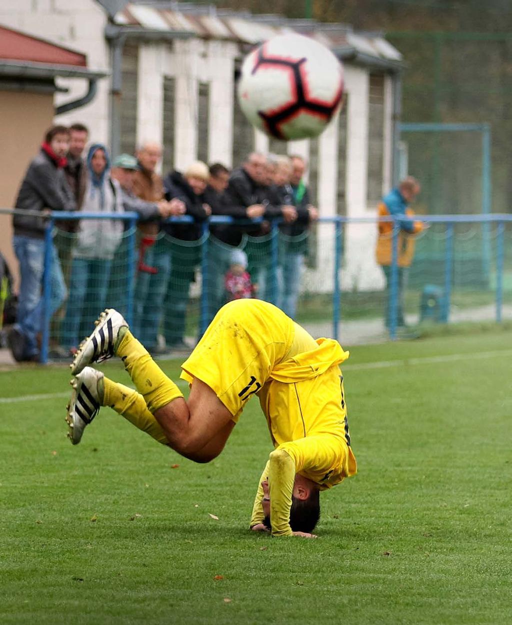 FOTO MĚSÍCE FOCENO: BĚHEM PŘEBOROVÉHO UTKÁNÍ HOSTIVAŘ VRŠOVICE AUTOR: PAVEL JIŘÍK ST.