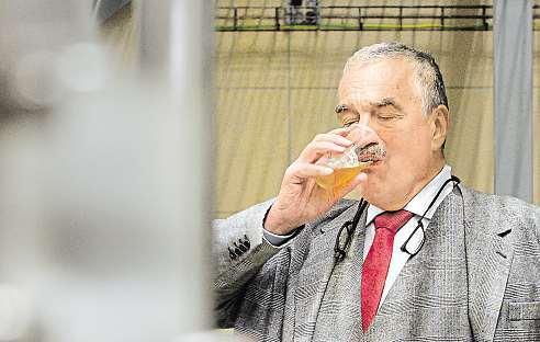 FOTO ARCHIV MAFRA MALÝ ROHOZEC Pivovaru Rohozec přibylo letos fanoušků a štamgastů a daří se mu udržet vysoký podíl prodeje sudového piva.