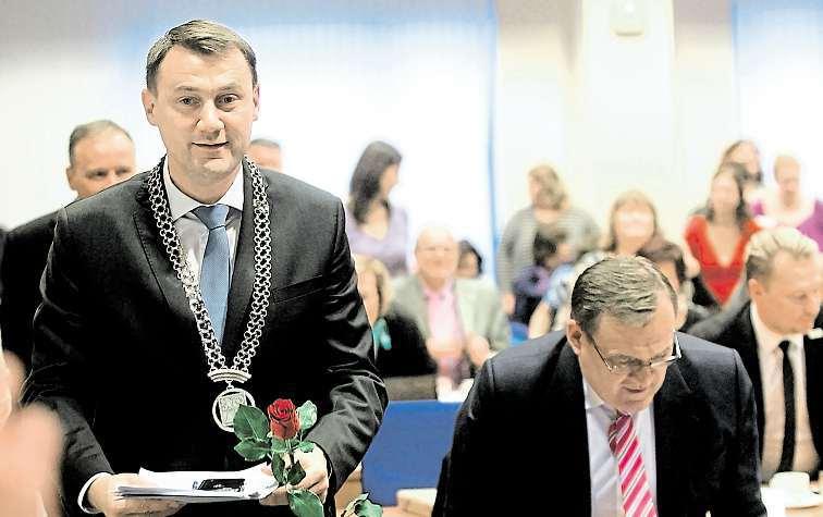 V oblasti silnic kraj pracuje i na záměru napojení Průmyslové zóny Jih na páteřní komunikaci I/35.