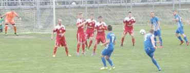 fotbal 35 HRÁČ PODLE VEČERNÍKU MARTIN HIRSCH Po vlekoucích se zdravotních problémech přišel o místo pravého beka, kde se definitivně usadil Lubomír Machynek.