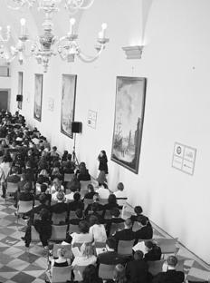 Výzkumné centrum AMO ojených národů Mladí diplomaté se učí diskutovat, pracovat s informacemi, vystupovat na veřejnosti, přemýšlet o světových problémech a navrhovat jejich řešení.