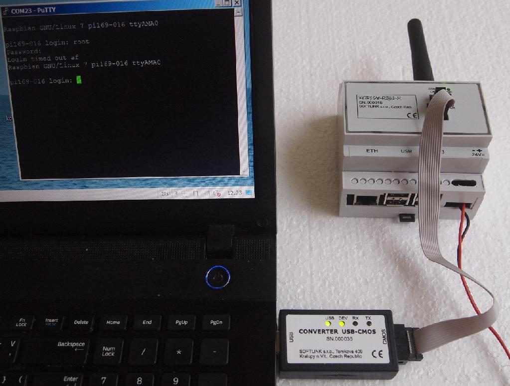 Obr. 4: Konfigurace modulu přes USB port počítače Obr. 5: Nastavení terminálu pro komunikaci po sériové lince Program PuTTY spustíme kliknutím na stažený soubor putty.exe.