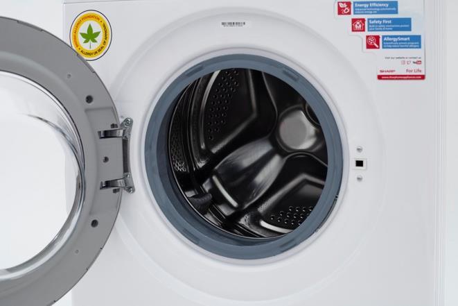 SuperJet 15 Umoz ňuje vyprat male mnoz ství na teplotu 30 C za pouhých 15 minut.