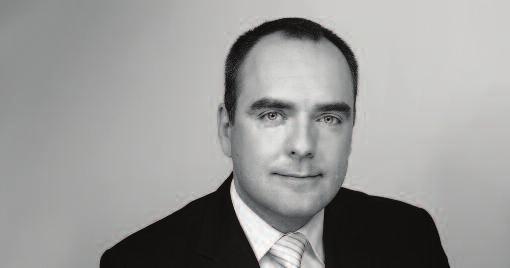 . 3. 2005 Absolvent Českého vysokého učení technického v Praze. Je členem dozorčí rady společnosti ČEZ Měření, s.r.o. Seznam členů představenstva ČEZ Distribuce, a. s., kteří ukončili svou činnost v roce 2007, respektive do uzávěrky výroční zprávy dne 28.