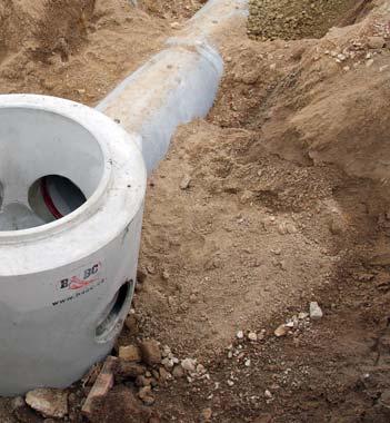 - Na zakázku se vyrábí: Prostupy (průlezné, technologické, vrtané) dle předané dokumentace. Doplňkový sortiment: - Prefabrikované sestavy revizních šachet.