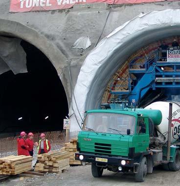 12 DŮVODŮ PROČ BETON TERMINOLOGIE ZAKÁZKOVÁ VÝROBA REFERENČNÍ STAVBY O NÁS Regenerace sídliště Máj - České Budějovice 2012 dlažby, obrubníky Odkanalizování obce + ČOV